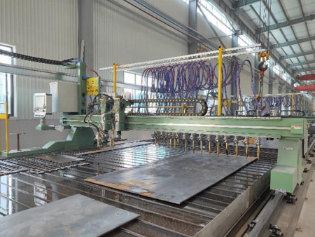 數(shù)控等離子、火焰多頭切割下料機(jī)